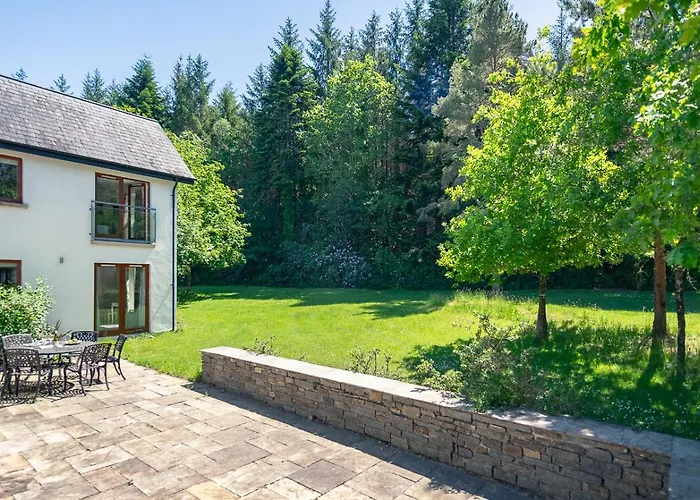 Semesterbostad Large Sleeping 10. Free Use Of Pool Kenmare